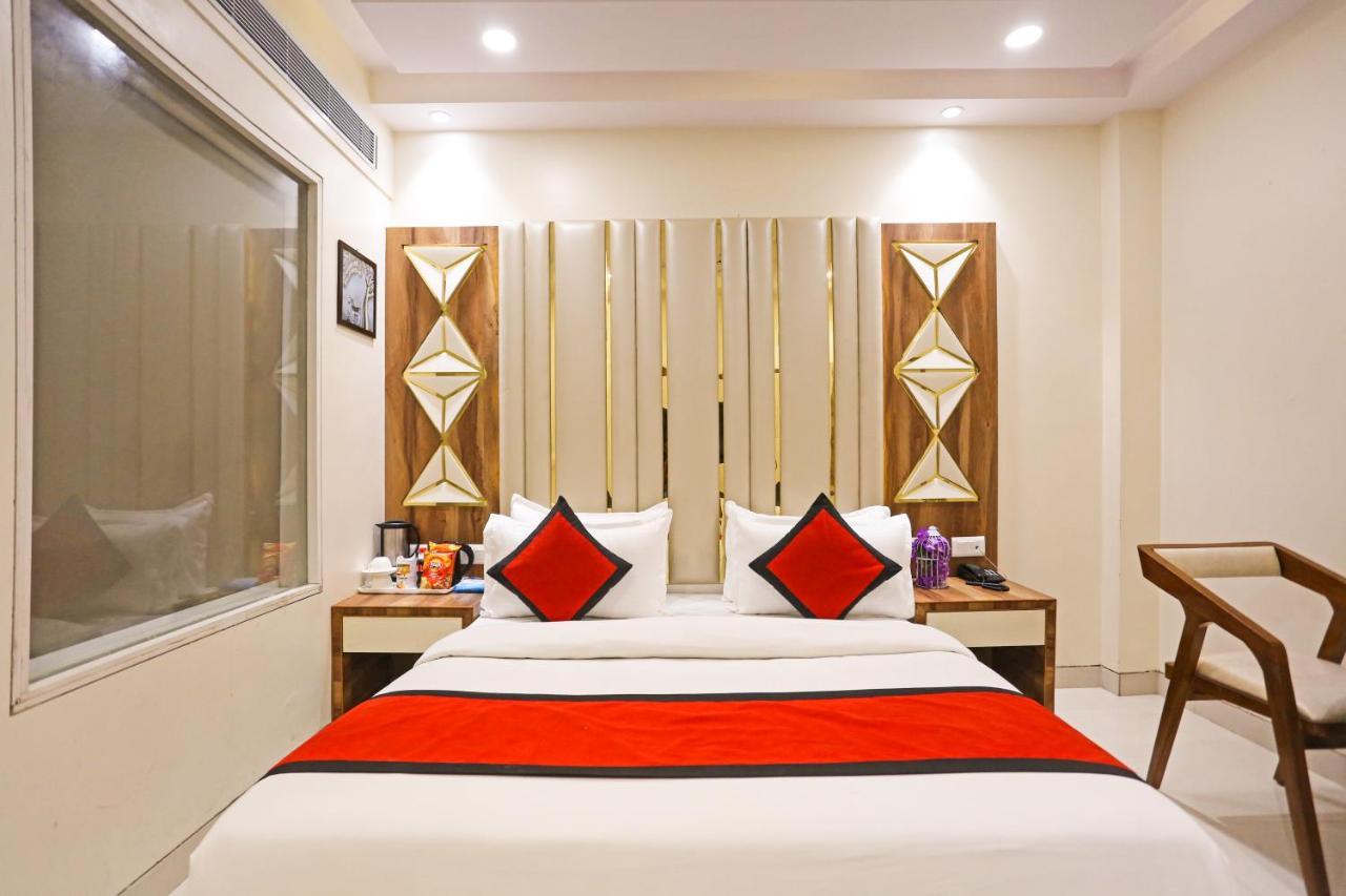 Frank Stay-Worth Near Rk Ashram Metro Station Nuova Delhi Esterno foto