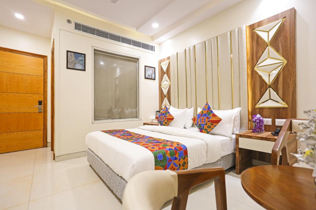 Frank Stay-Worth Near Rk Ashram Metro Station Nuova Delhi Esterno foto